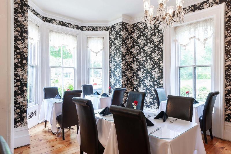 فندق Stone Maiden Inn