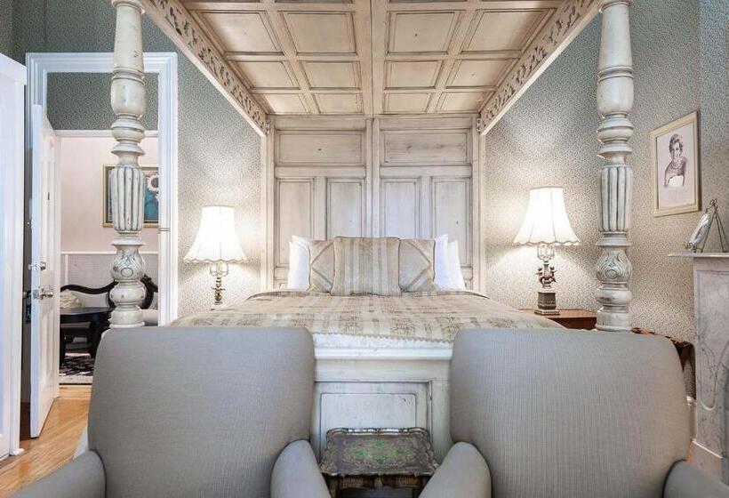 فندق Stone Maiden Inn