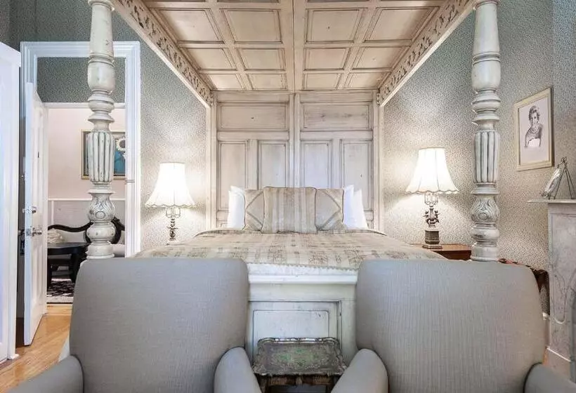 酒店 Stone Maiden Inn