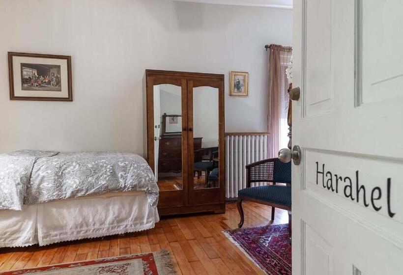 فندق Stone Maiden Inn