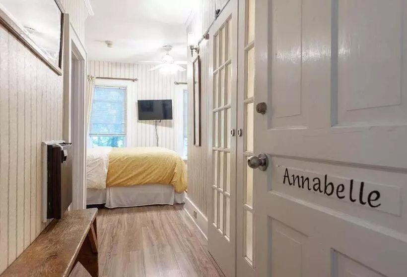 酒店 Stone Maiden Inn