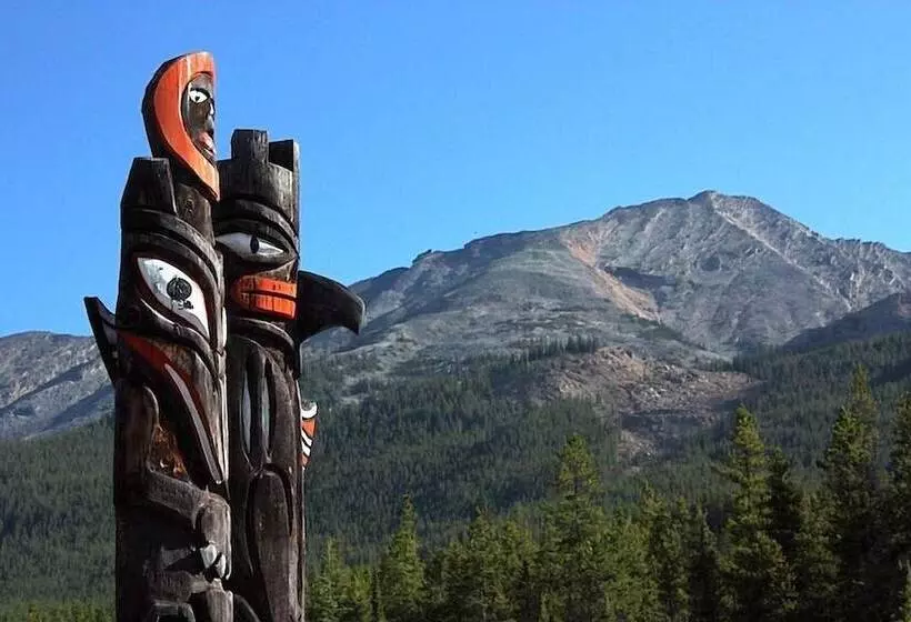 منتجع Sunwapta Falls Rocky Mountain Lodge