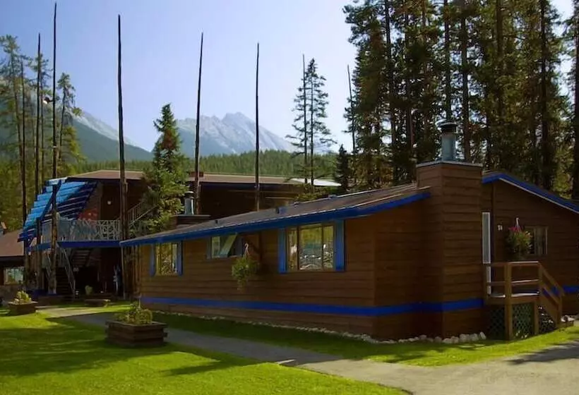 منتجع Sunwapta Falls Rocky Mountain Lodge