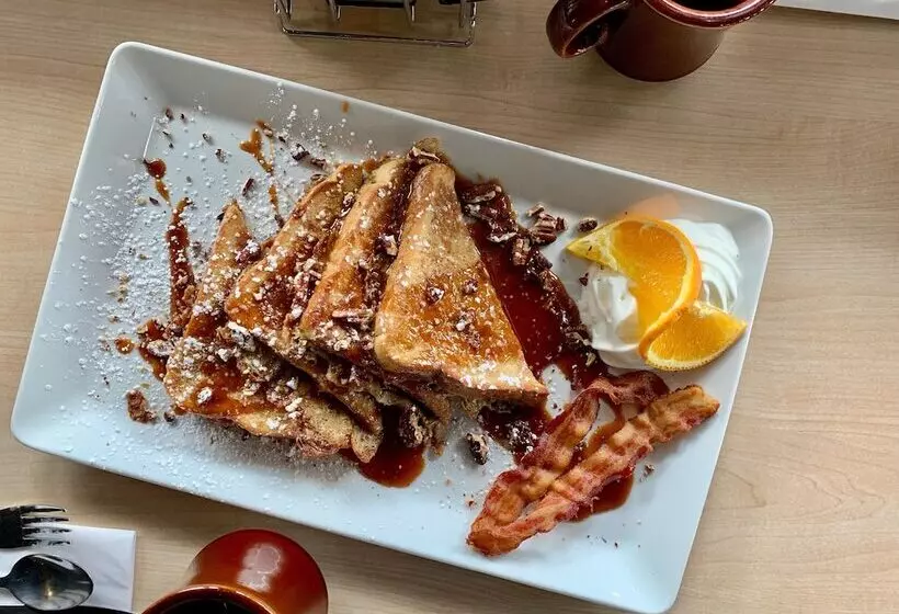 منتجع Sunwapta Falls Rocky Mountain Lodge