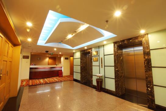 Hotel Capital Airport