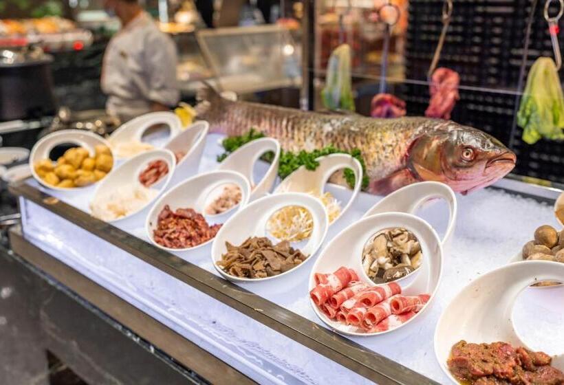 בית מלון כפרי Shangri La Wuhan,close To The Mixc With Three Subway Lines