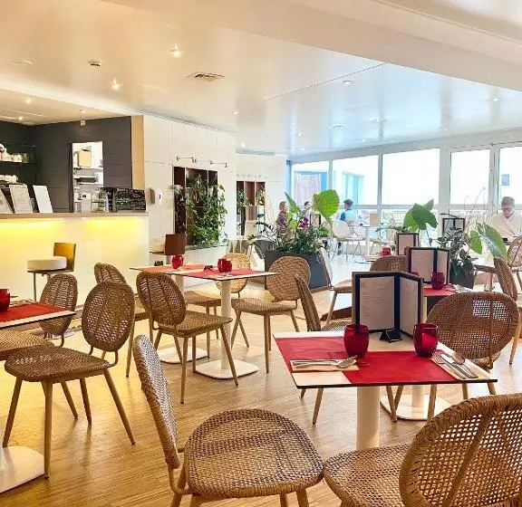 ホテル Alliance Pornic Hôtel Thalasso & Spa