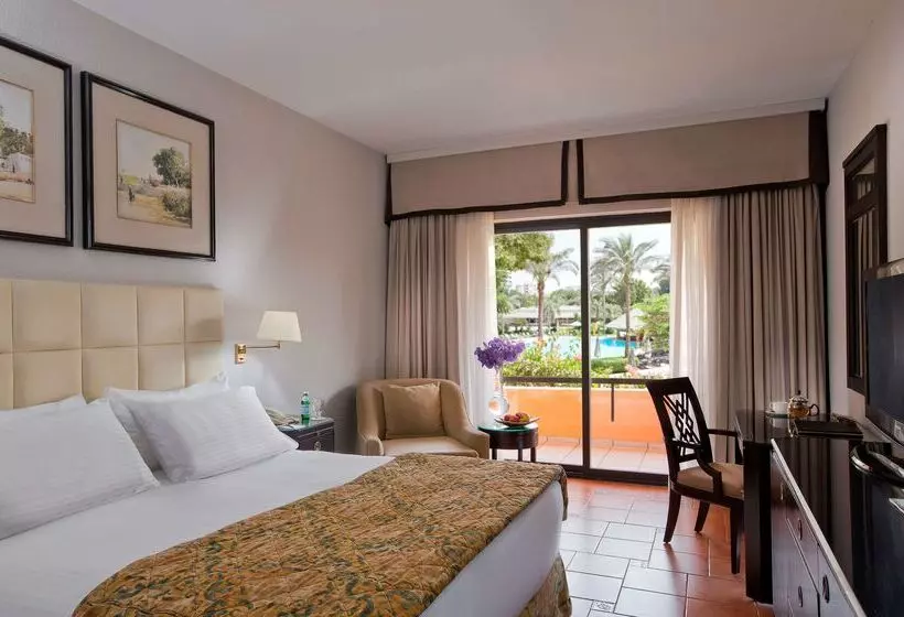 هتل Hilton Cairo Heliopolis