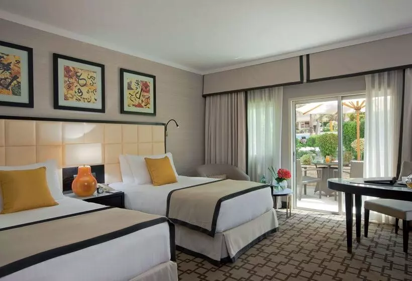 هتل Hilton Cairo Heliopolis
