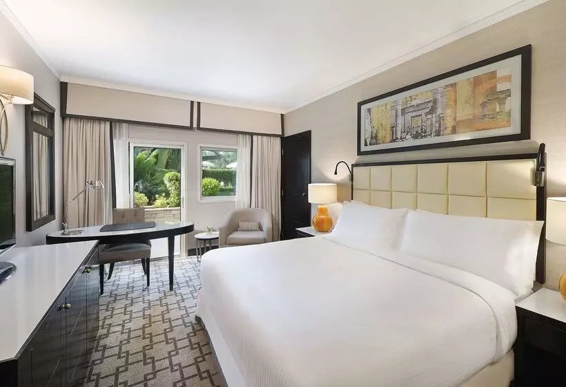 هتل Hilton Cairo Heliopolis