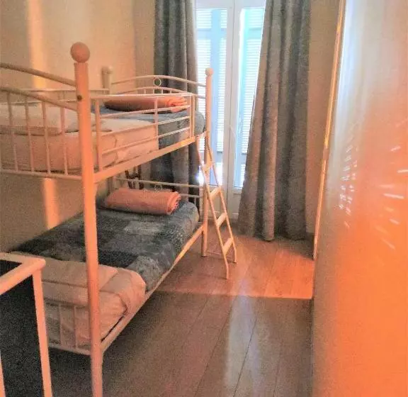 Отель Le Victoria