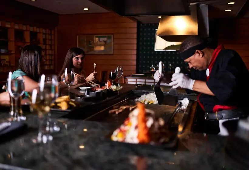 Sonesta St. George Hotel   Convention Center