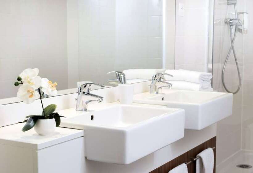 هتل Citadines City Centre Lille