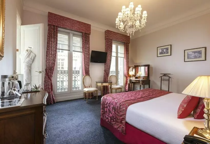 ホテル Claridge Paris