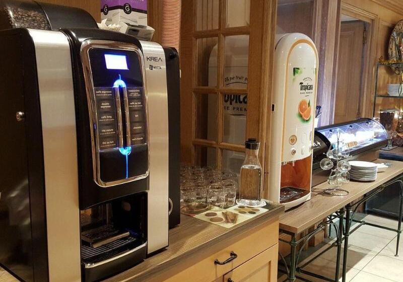 هتل Hôtel De La Paix