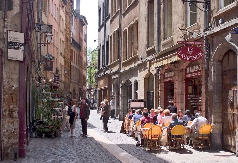 ホテル Hôtel Mercure Lyon Centre Brotteaux