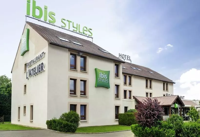 Szálloda Ibis Styles Chartres Métropole
