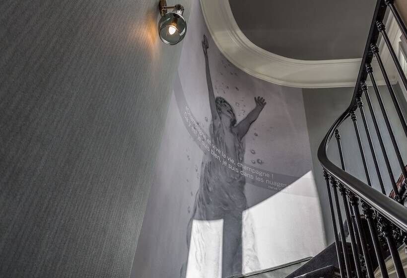 Hotel Les Bulles De Paris