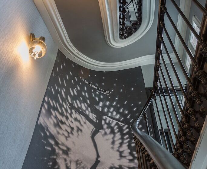 Hotel Les Bulles De Paris