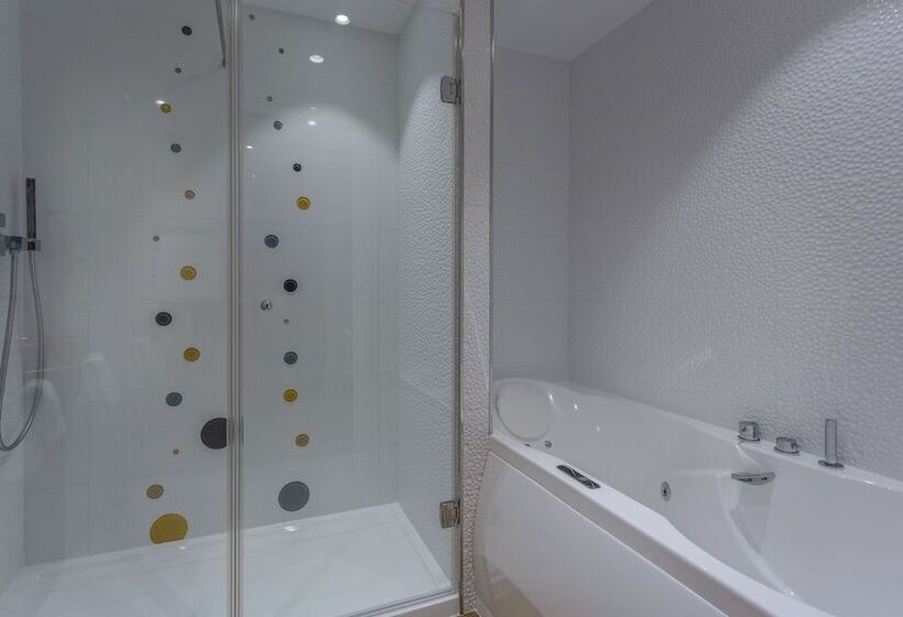 Hotel Les Bulles De Paris