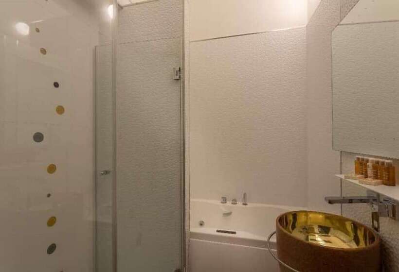 Hotel Les Bulles De Paris