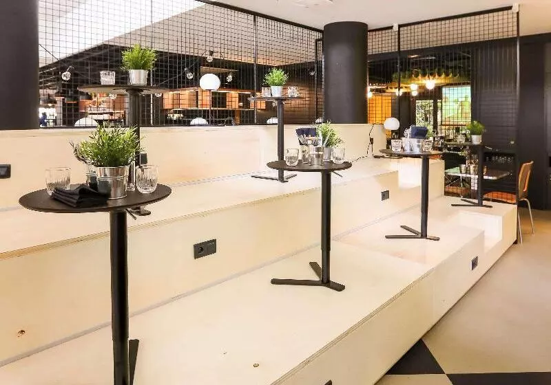 هتل Ibis Paris Bercy Village