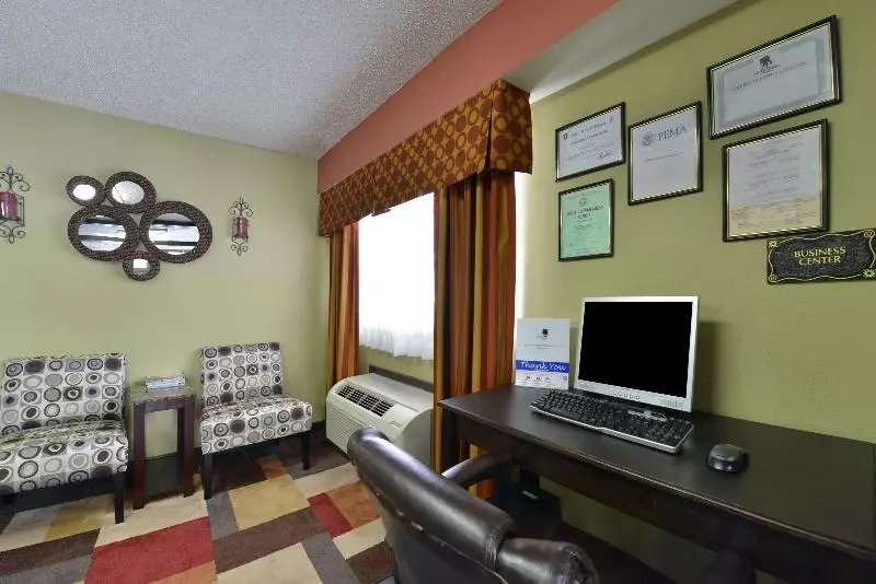 Hotel Ibis Paris Porte De Montreuil