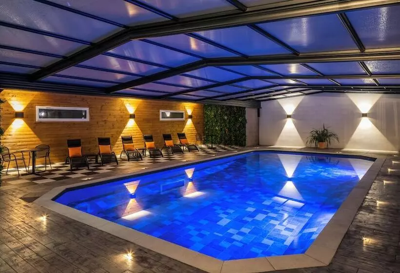 ホテル Ibis Saintnazaire Trignac