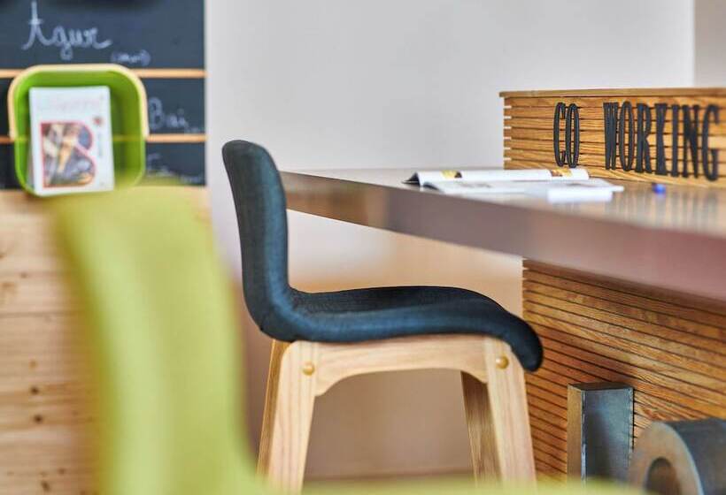 בית מלון כפרי Ibis Styles Bayonne