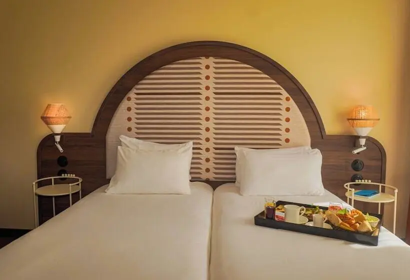 ホテル Mercure Arles Centre Arenes