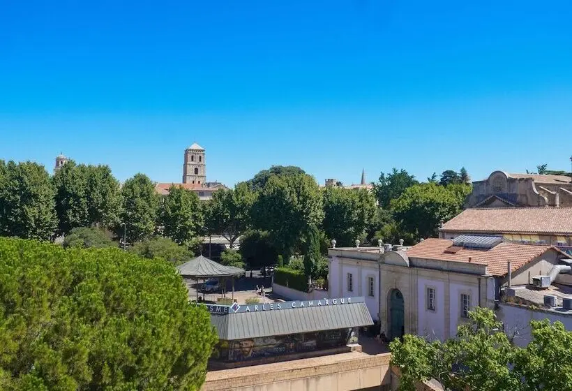 ホテル Mercure Arles Centre Arenes