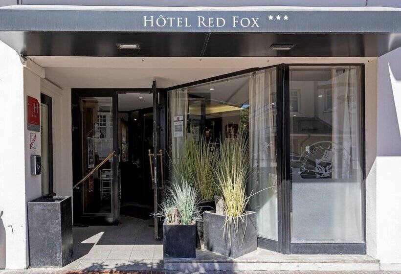 هتل Red Fox