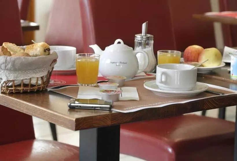 Отель Hôtel De Genève Et Restaurant , Faverges Seythenex