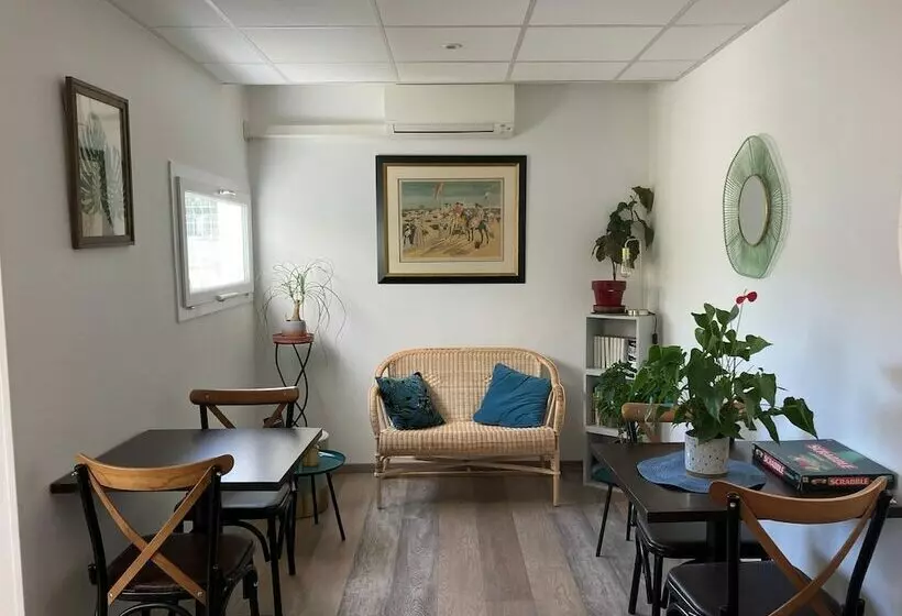 בית מלון כפרי Contact Hôtel Marseille Aubagne Ex Good Hôtel