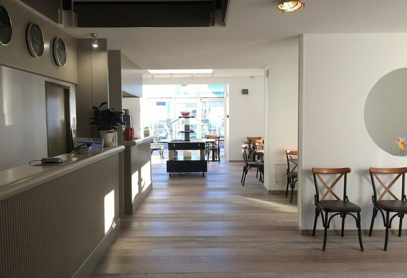 호텔 Contact Hôtel Marseille Aubagne Ex Good Hôtel