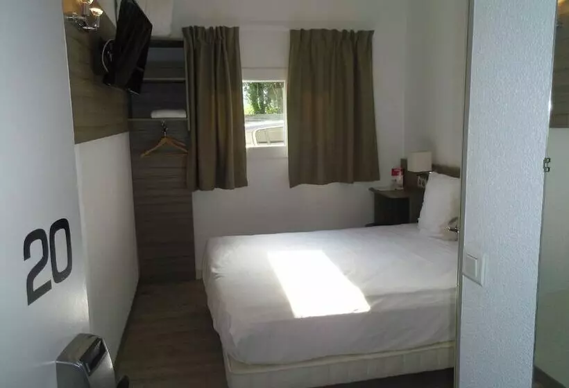 בית מלון כפרי Contact Hôtel Marseille Aubagne Ex Good Hôtel