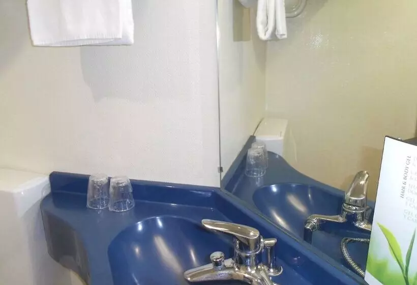 בית מלון כפרי Contact Hôtel Marseille Aubagne Ex Good Hôtel