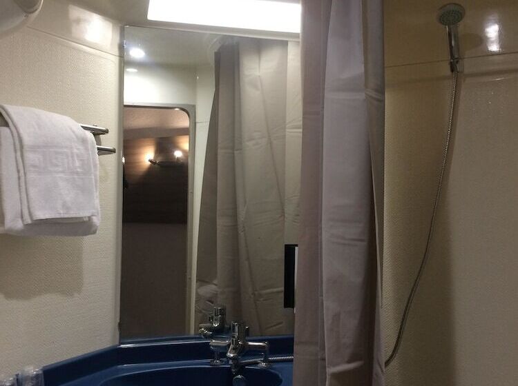 호텔 Contact Hôtel Marseille Aubagne Ex Good Hôtel