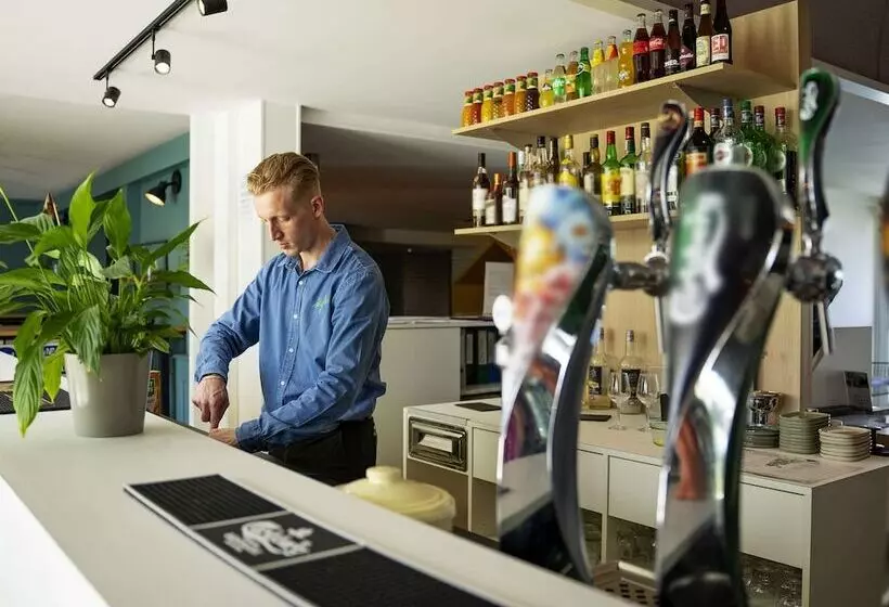 Отель Ibis Styles Lille Neuville En Ferrain