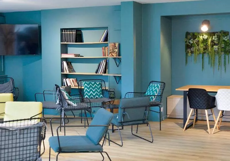 Отель Ibis Styles Lille Neuville En Ferrain