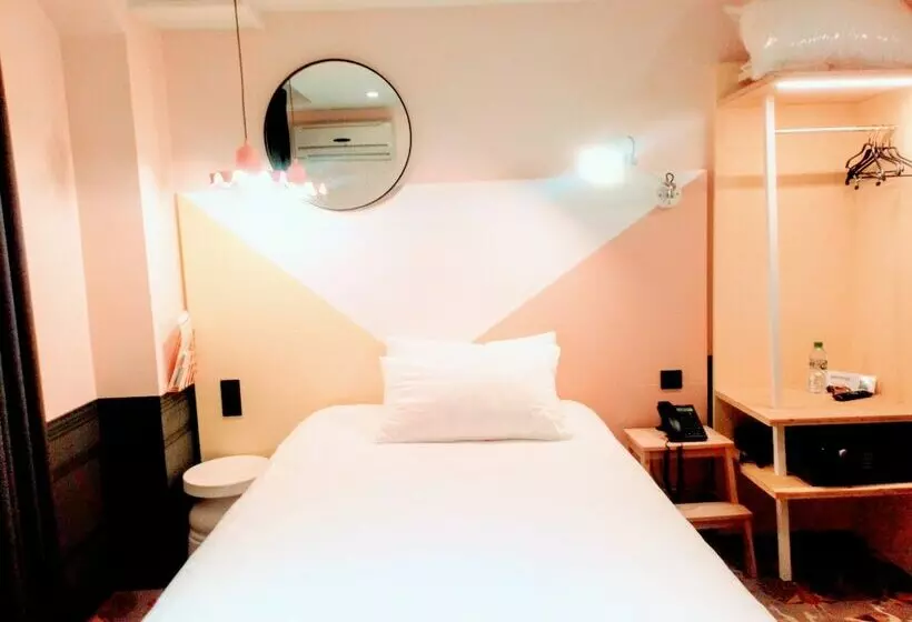 هتل Ibis Styles Paris Gare de L'Est Tgv