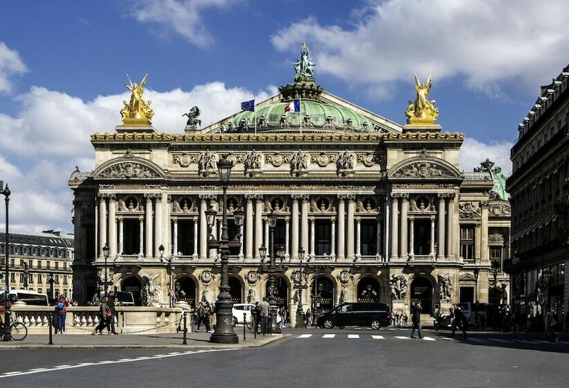 هتل Ibis Styles Paris Gare de L'Est Tgv