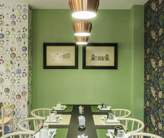 هتل Ibis Styles Paris Gare de L'Est Tgv