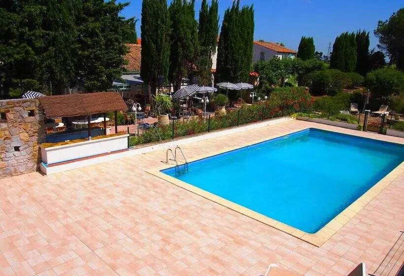 ホテル Le Relais du Val d'Orbieu