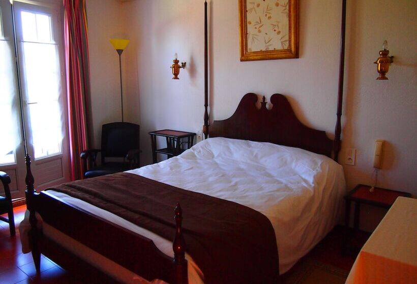 בית מלון כפרי Le Relais du Val d'Orbieu