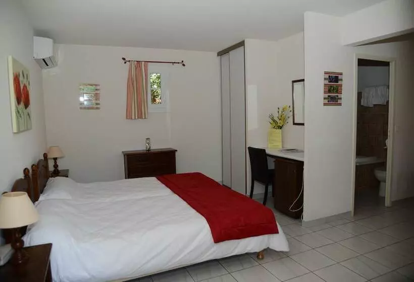 ホテル Le Relais du Val d'Orbieu