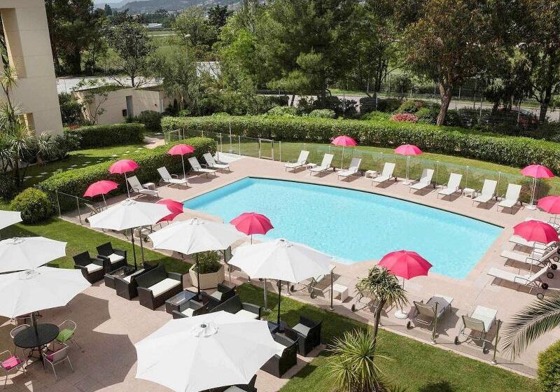 هتل Mercure Cannes Mandelieu