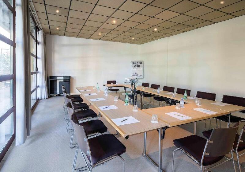 هتل Mercure Cannes Mandelieu