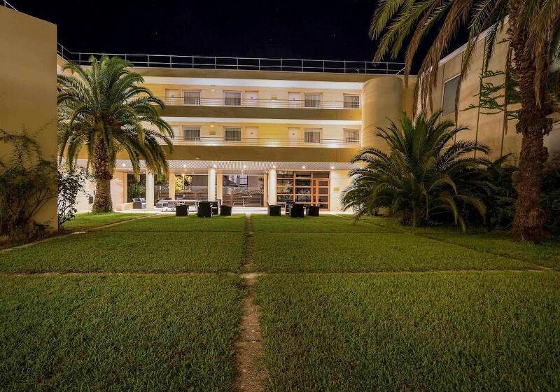 هتل Mercure Cannes Mandelieu