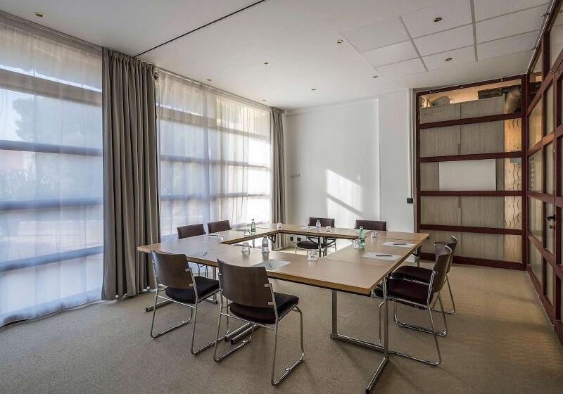 هتل Mercure Cannes Mandelieu